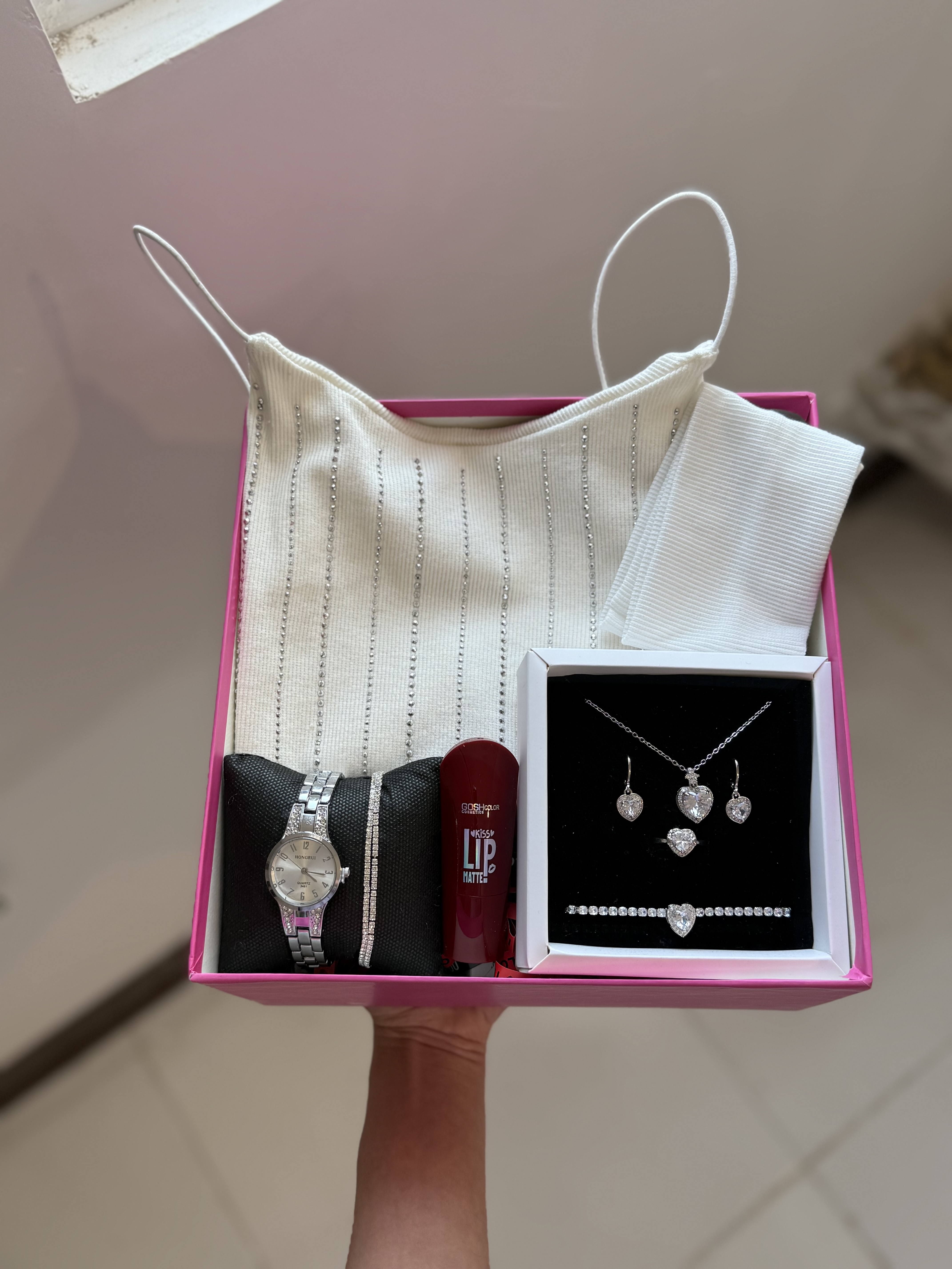 باکس هدیه دخترانه سفید